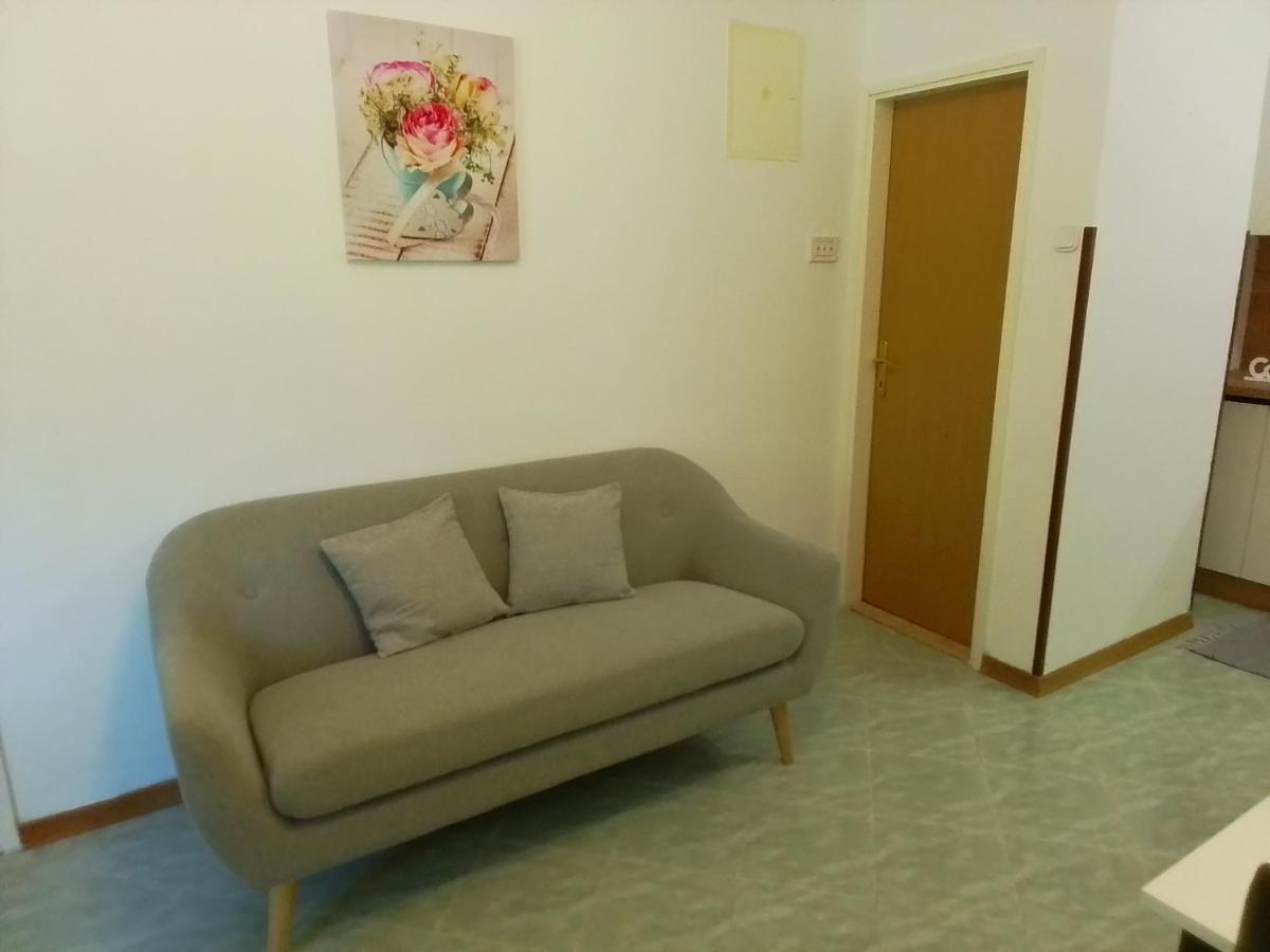 Апартаменты Apartman Leni Пореч Экстерьер фото
