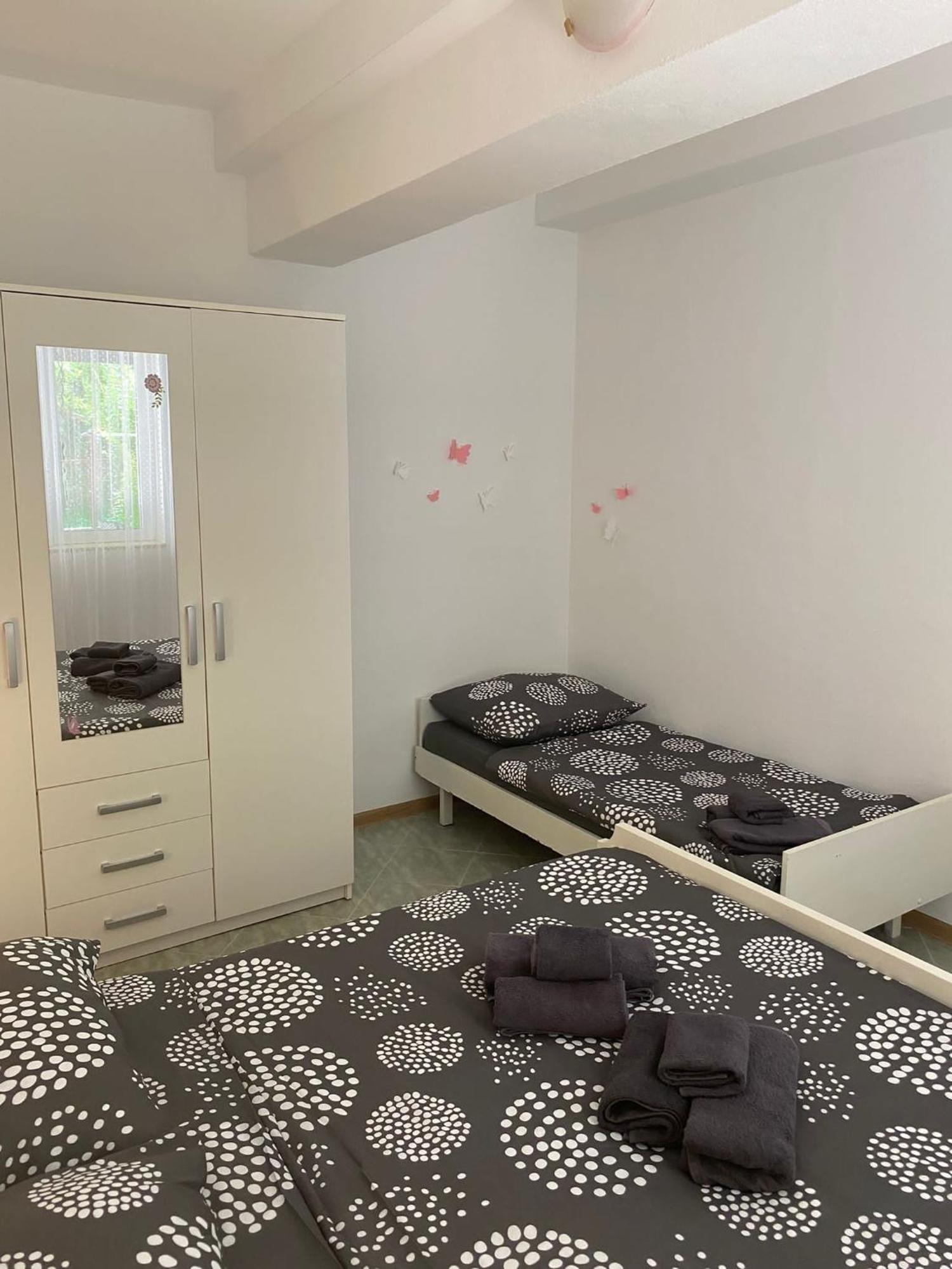 Апартаменты Apartman Leni Пореч Экстерьер фото